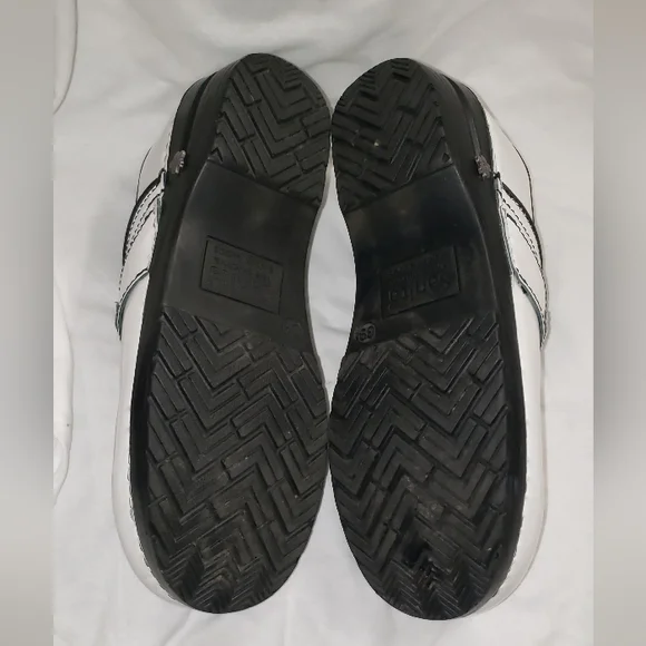 Koi Women's White and Black Clogs - Picture 9 of 12